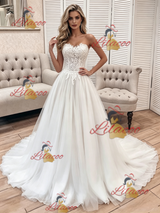 White Tulle Lace Strapless Wedding Dress