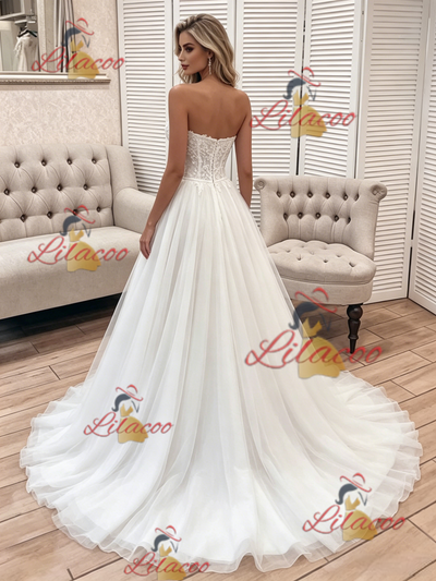White Tulle Lace Strapless Wedding Dress