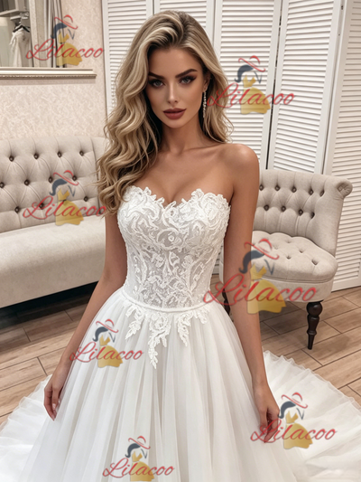 White Tulle Lace Strapless Wedding Dress