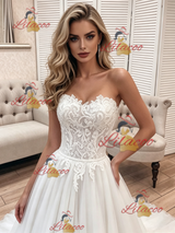 White Tulle Lace Strapless Wedding Dress