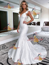 White Mermaid Satin V-neck Lace Wedding Dress