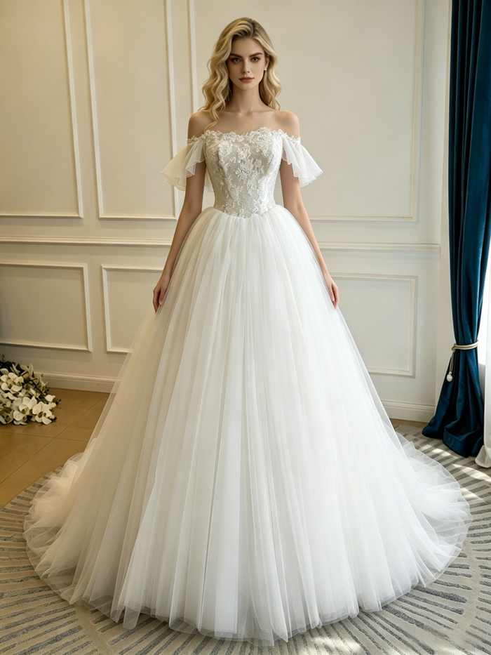 White Tulle Lace Strapless Wedding Dress