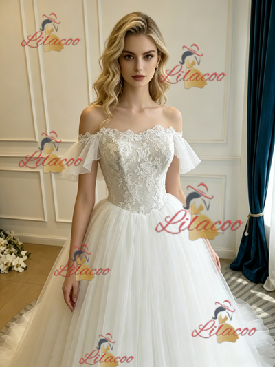 White Tulle Lace Strapless Wedding Dress