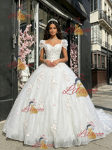 White Tulle Square Neck Appliques Quinceanera Dress