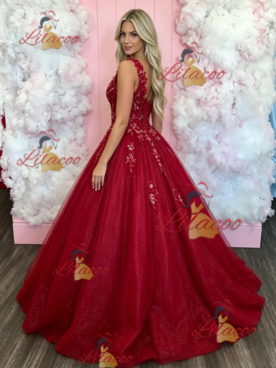 Red Tulle V-neck Appliques Prom Dress