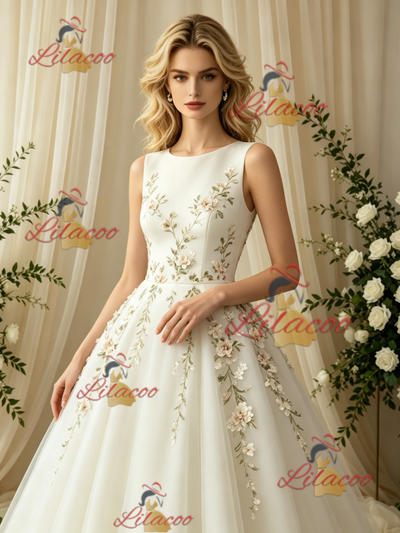 Tulle Scoop Neck Appliques Wedding Dress
