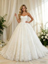 White Tulle Strapless Appliques Wedding Dress