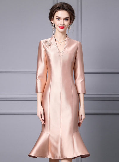 Champagne Satin V-neck Mother Of The Bride Dress
