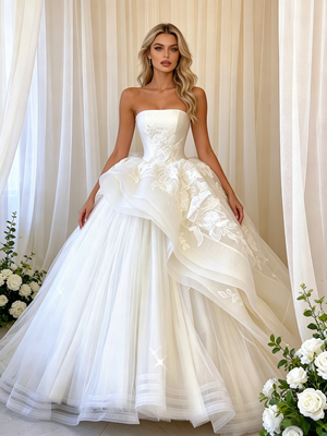 White Tulle Strapless Appliques Wedding Dress