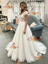 White Tulle V-neck Lace Cap Sleeve Wedding Dress