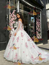 White Tulle Long Sleeve Appliques Quinceanera Dress