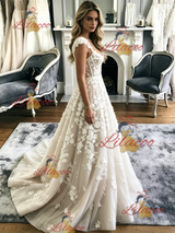 Tulle Lace Appliques Straps Wedding Dress
