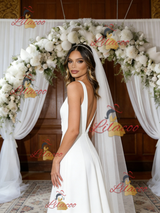 White V-neck Pleats Sleeveless Wedding Dress