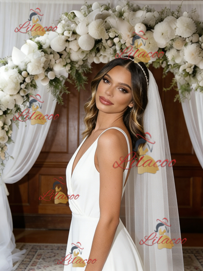White V-neck Pleats Sleeveless Wedding Dress