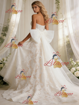 White Lace Strapless Bow Wedding Dress