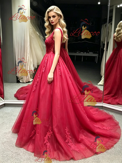 Red Tulle V-neck Appliques Prom Dress