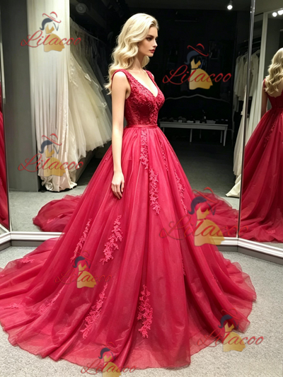 Red Tulle V-neck Appliques Prom Dress