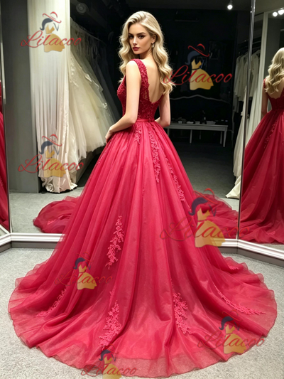 Red Tulle V-neck Appliques Prom Dress