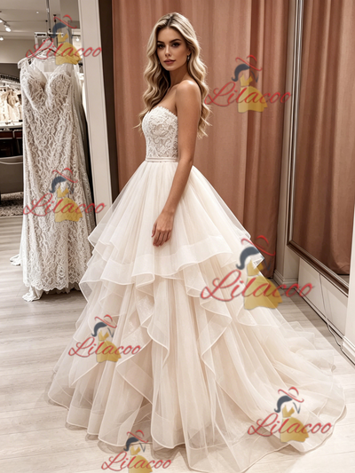 Champagne Tulle Strapless Appliques Wedding Dress