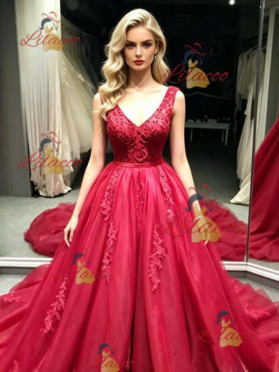 Red Tulle V-neck Appliques Prom Dress
