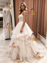 Champagne Tulle Strapless Appliques Wedding Dress