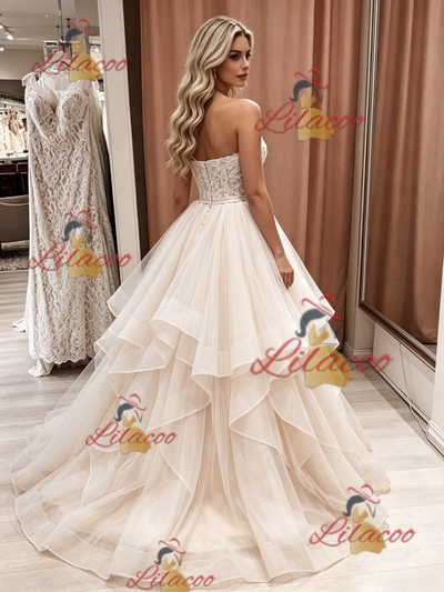 Champagne Tulle Strapless Appliques Wedding Dress