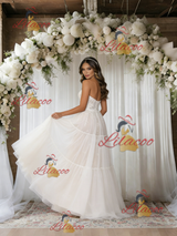 White Tulle Strapless Appliques Wedding Dress