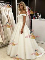 White Tulle Off the Shoulder Appliques Wedding Dress