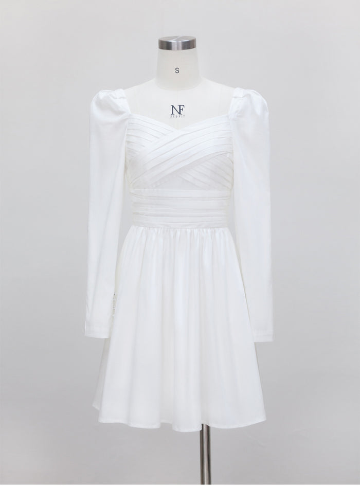 White Long-sleeved Mid-length Dress
