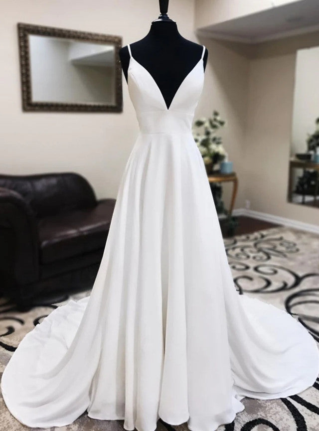 White Deep V-neck Backless Lace Wedding Dress