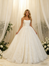 White Tulle Lace Strapless Pleats Wedding Dress
