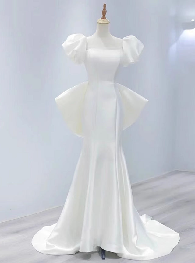 White Mermaid Satin Puff Sleeve Backless Wedding Dress