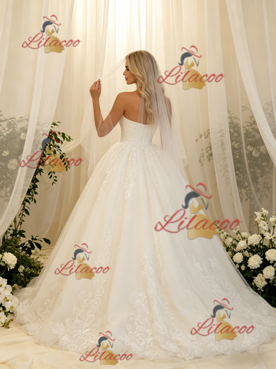 White Tulle Lace Strapless Pleats Wedding Dress