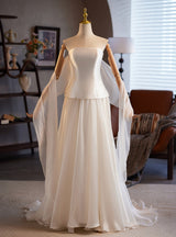 Fashion White Tulle Strapless Wedding Dress