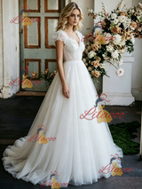 White Tulle V-neck Flower Wedding Dress