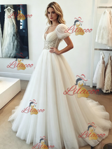 White Tulle V-neck Puff Sleeve Wedding Dress