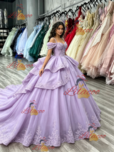 Purple Tulle Spaghetti Straps Appliques Quinceanera Dress