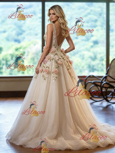 Ivory Tulle V-neck Appliques Wedding Dress