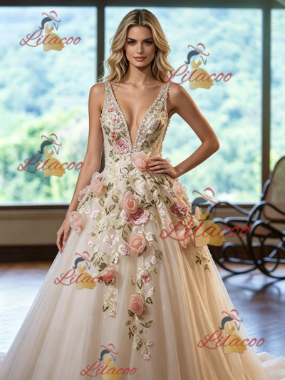Ivory Tulle V-neck Appliques Wedding Dress