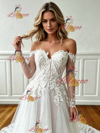 White Tulle Appliques Long Sleeve Wedding Dress