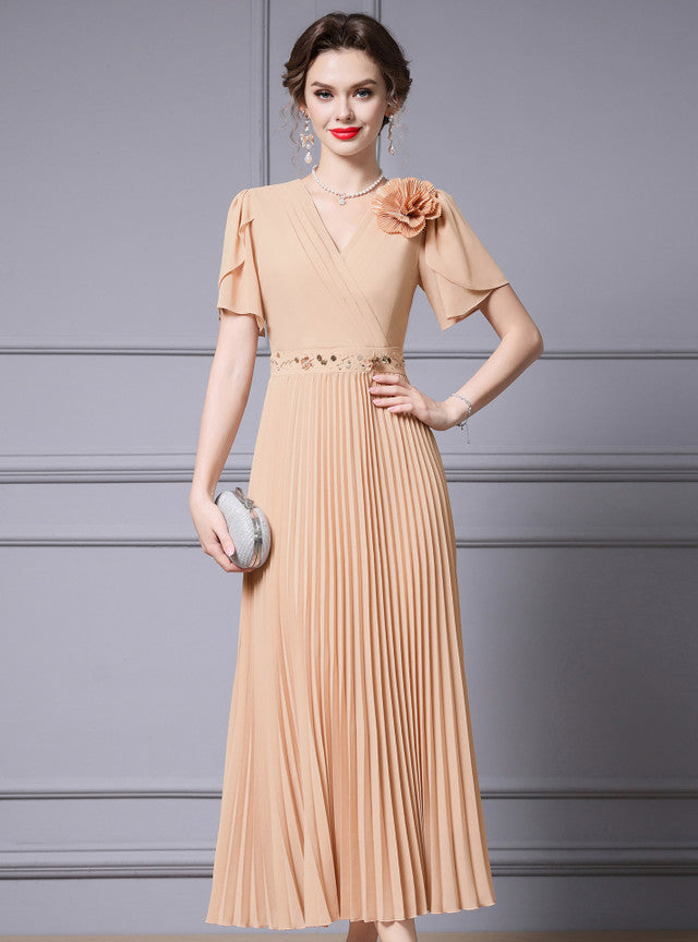 Champagne Chiffon V-neck Mother Of The Bride Dress