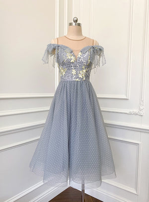 Gray Tulle Lace Pearls Prom Dress
