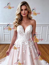 Tulle Appliques Strapless Wedding Dress
