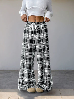 Elastic Black and White Plaid Pant