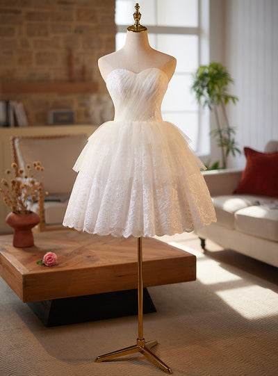 White Tulle Lace Strapless Wedding Dress