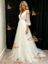 White Tulle V-neck Short Sleeve Pleats Wedding Dress