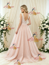 Pink Tulle V-neck Appliques Wedding Dress