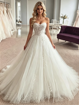 White Tulle Strapless Appliques Wedding Dress