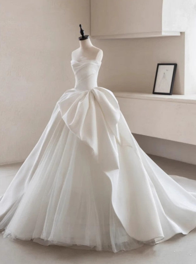 Simple White Satin Tulle Strapless Wedding Dress