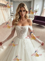 White Tulle Long Sleeve Appliques Wedding Dress